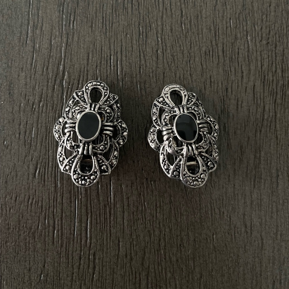 Vintage Clip On Earrings | Silver and Black
